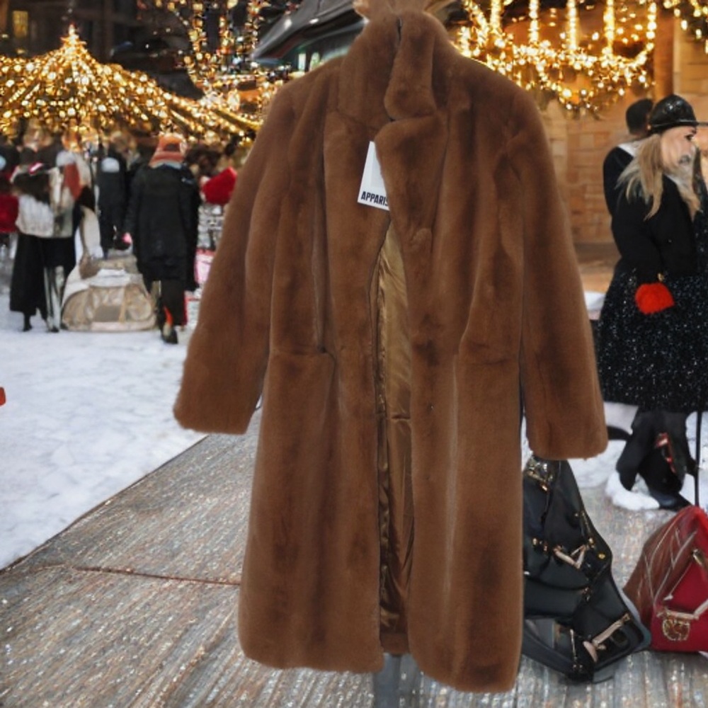 Apparis
Laures Faux-Fur Coat Size M - Picture 6 of 6